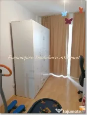Apartament 3 camere decomandate zona Far 