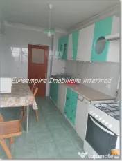 Apartament 3 camere decomandate zona Far 