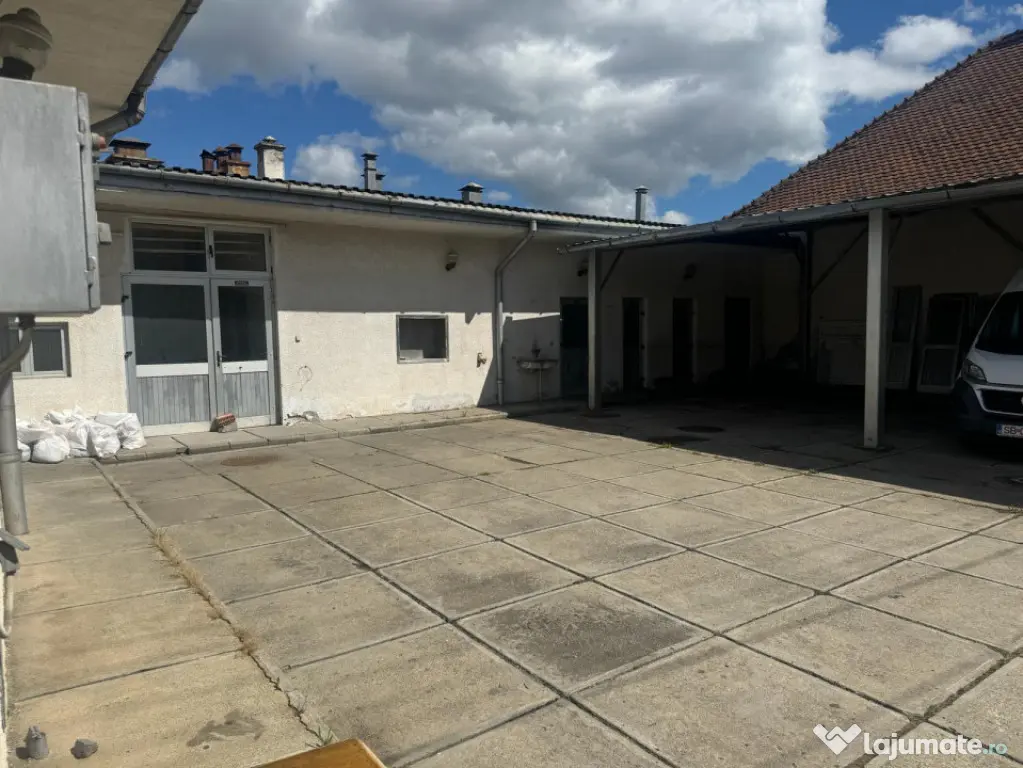Spațiu comercial de vânzare – 380 mp, Terezian, Sibiu
