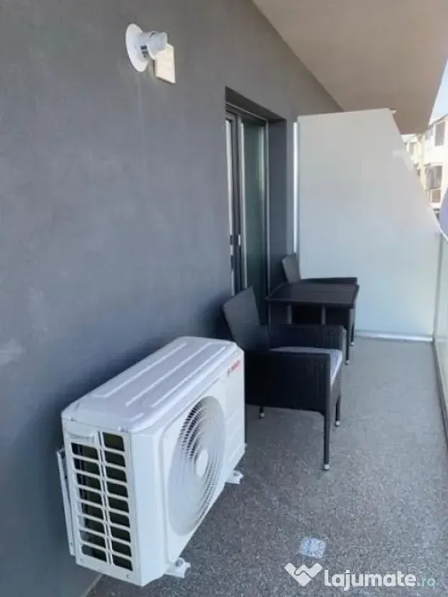 De inchiriat apartament 2 camere bloc Riviera faleza Dun?...