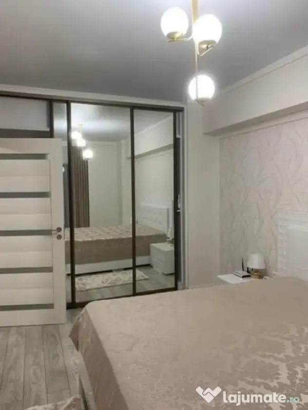 De inchiriat apartament 2 camere bloc Riviera faleza Dun?...