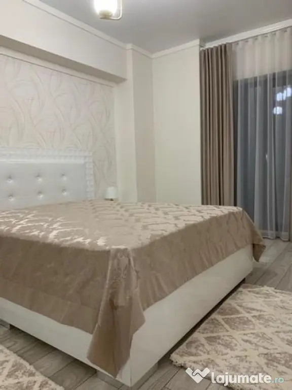 De inchiriat apartament 2 camere bloc Riviera faleza Dun?...