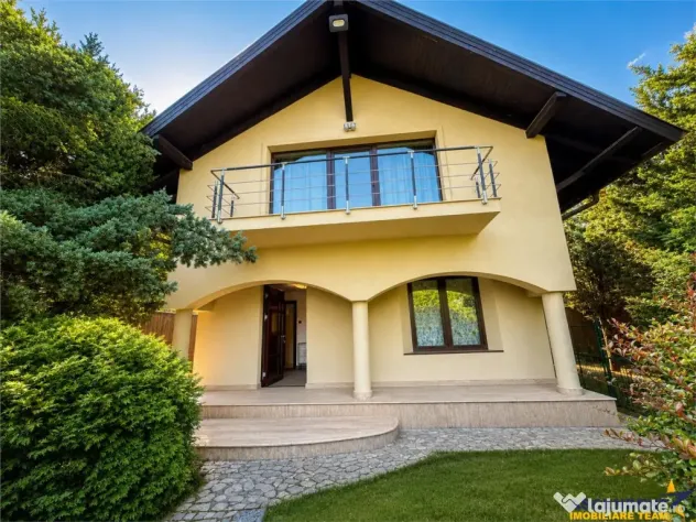 Vila Premium P M, curte peisagistica: Str. 22 Decembrie 1989