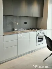 Apartament premium de inchiriat, la cativa pasi de plaja