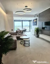 Apartament premium de inchiriat, la cativa pasi de plaja