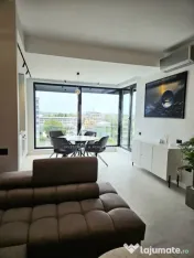 Apartament premium de inchiriat, la cativa pasi de plaja