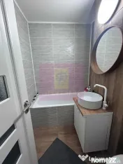 Apartament 3 camere decomandat, ultrafinisat, mobilat, et...