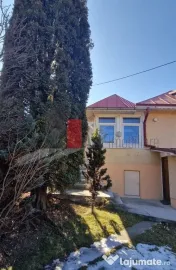 CASA DE VANZARE IN BUSTENI- POIANA TAPULUI