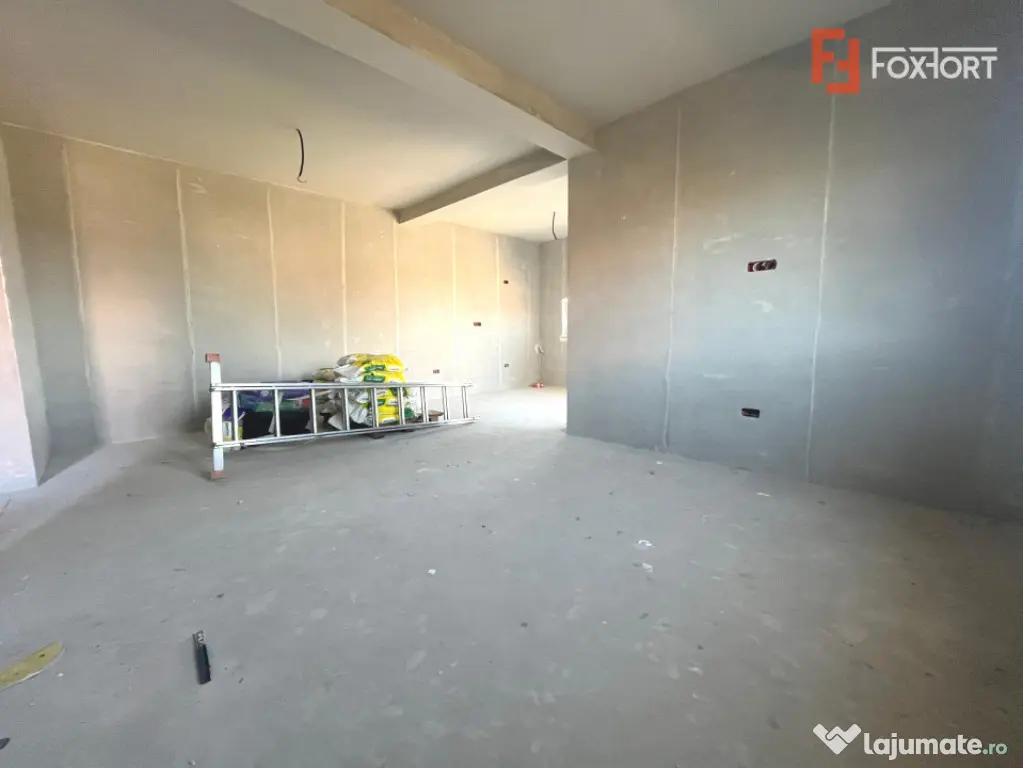 COMISION 0 % Duplex parter 4 camere, despartit prin camera t