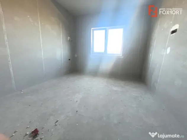 COMISION 0 % Duplex parter 4 camere, despartit prin camera t