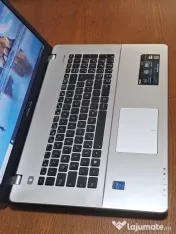 Vand laptop ASUS--Intel i7-4500U--8GB RAM--240GB SSD--Video NVidia de 2GB