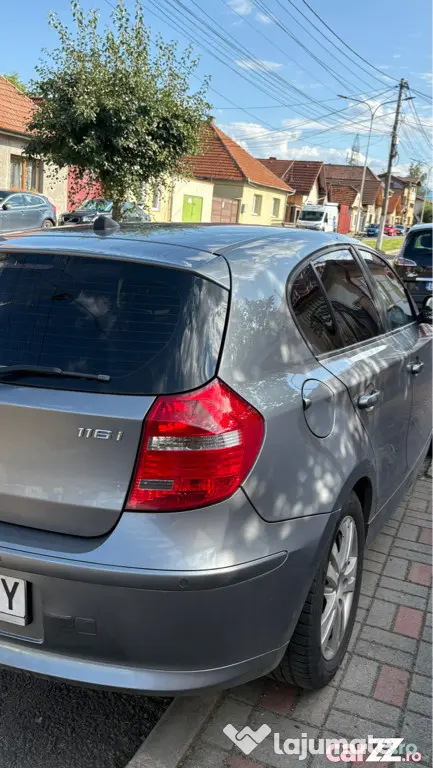BMW seria 1 116i facelift