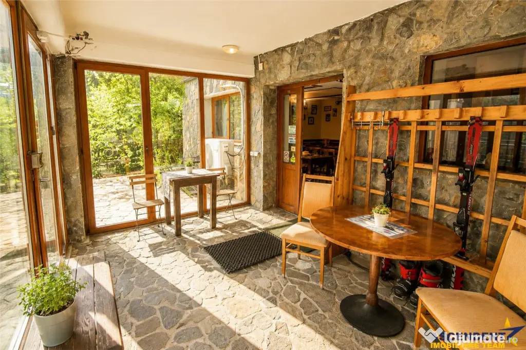Pensiunea Casa Maria Busteni,afacere HoReCa,restaurant clasi