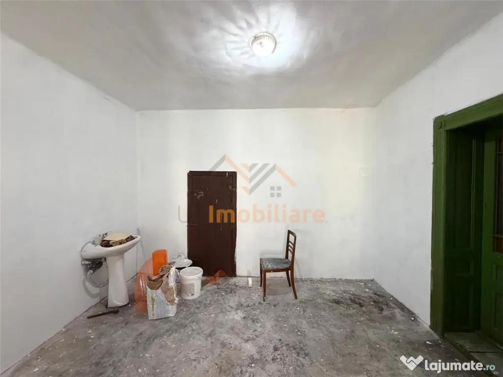 CASA PLAN PARTER | TEREN 990 MP | ACCES AUTO | ZONA TARIAN |