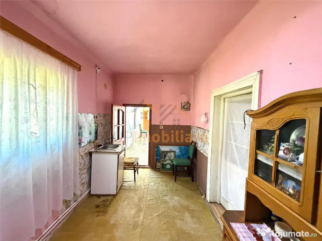 CASA PLAN PARTER | TEREN 990 MP | ACCES AUTO | ZONA TARIAN |