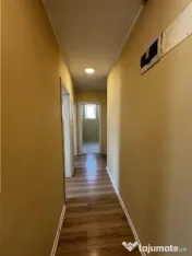 Spatiu comercial de 2 camere cu 2 bai 3 locuri de parcare zo