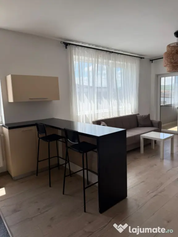 Apartament 2 camere 54 mp si balcon 4 mp in Floresti zona St