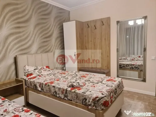 Vila P+1E, 7 camere, curte amenajata - zona Mall, George Cosbuc, 2750 E - Galati (Galati)