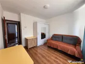 Luminos, decomandat, 3 camere, 2 bai, etaj2, Calea Sighi#537 