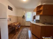 Luminos, decomandat, 3 camere, 2 bai, etaj2, Calea Sighi#537 