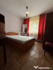 Apartament 3 camere dec 2 băi etajul 3 central Gaesti