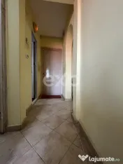 Apartament 3 camere dec 2 băi etajul 3 central Gaesti