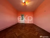 Apartament 3 camere dec 2 băi etajul 3 central Gaesti
