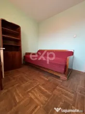 Apartament 3 camere dec 2 băi etajul 3 central Gaesti