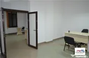 Casa si Spatiu Comercial de Zona Semicentrala