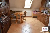 Casa si Spatiu Comercial de Zona Semicentrala