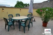 Casa si Spatiu Comercial de Zona Semicentrala