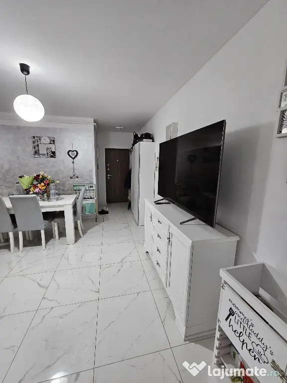 Inchiriere ap 3 camere,decomandat, 70 mp , Florilor