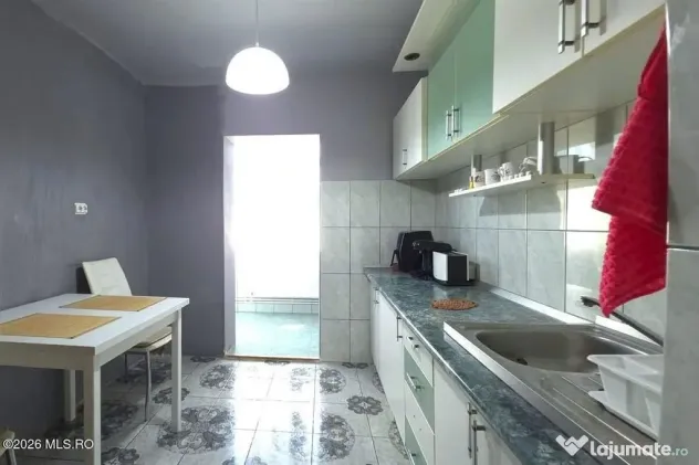 Far - Parc, 2 camere decomandate, 2 balcoane, 56 mp, cent...
