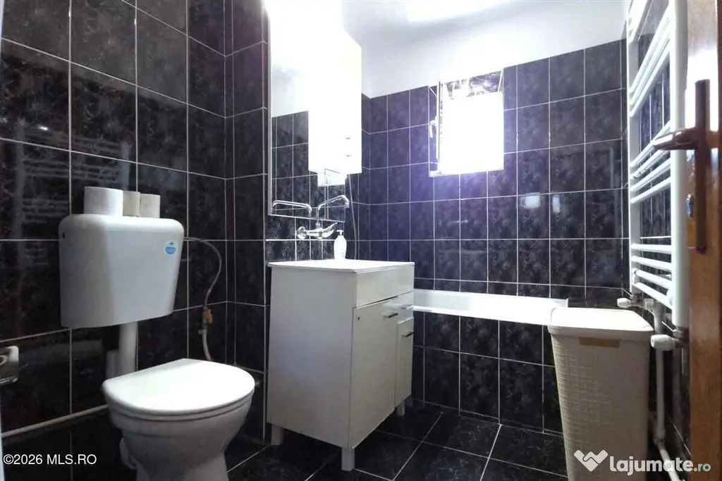 Far - Parc, 2 camere decomandate, 2 balcoane, 56 mp, cent...