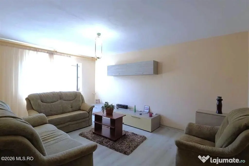 Far - Parc, 2 camere decomandate, 2 balcoane, 56 mp, cent...