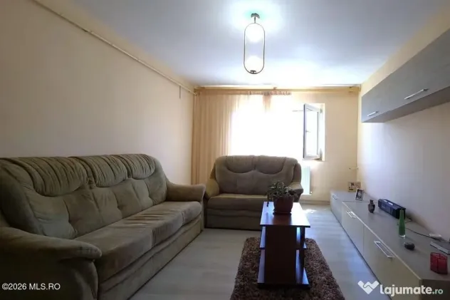 Far - Parc, 2 camere decomandate, 2 balcoane, 56 mp, cent...