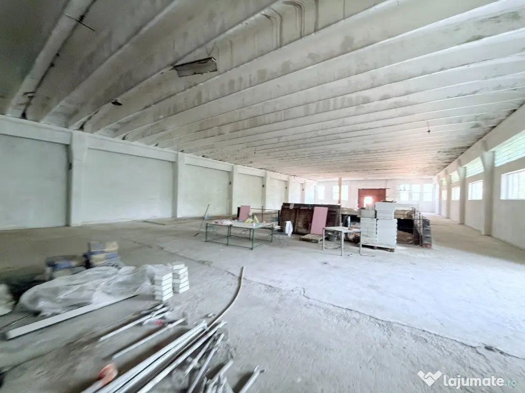 Hale din beton cu suprafata mare zona Cornisa