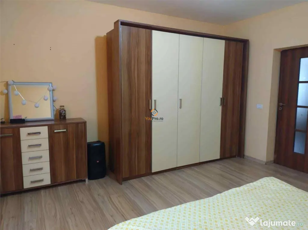 Doua Case In Curte Cenei La 28 Km De Timisoara