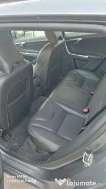 Vand Volvo V60 inmatriculat
