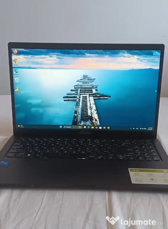 Laptop Asus Vivobook R1500E