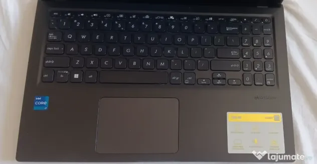 Laptop Asus Vivobook R1500E