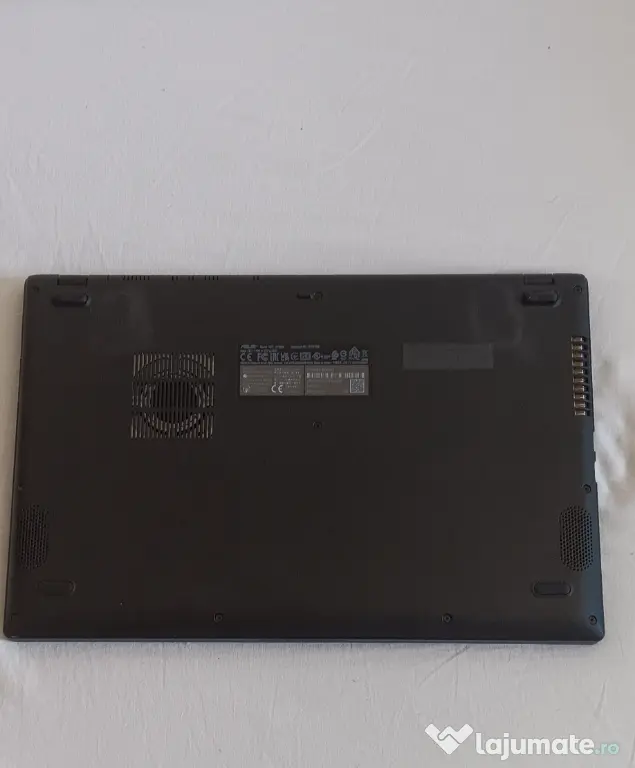 Laptop Asus Vivobook R1500E