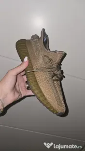 snekers Yezzy 350 