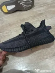 snekers Yezzy 350 