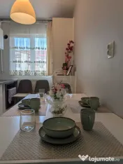 Inchiriere Apartament 3 camere semidecomandat, 60 mp,Eroilor 