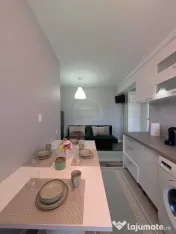 Inchiriere Apartament 3 camere semidecomandat, 60 mp,Eroilor 