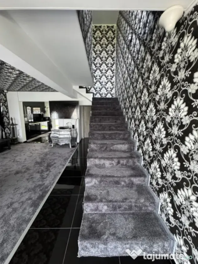 Casa 4 camere, 103mp, Zona Teilor