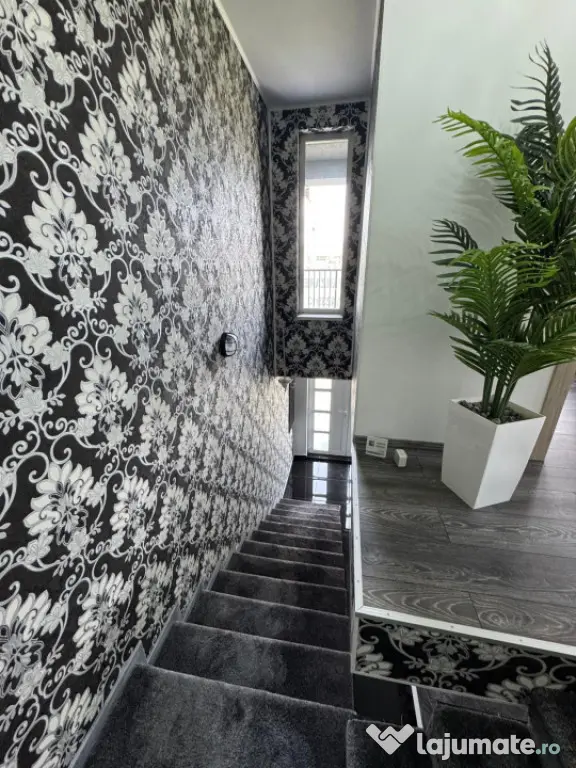 Casa 4 camere, 103mp, Zona Teilor