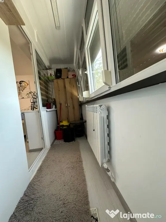 - Renovat in totalitate! Ap. 2 camere, C. Galati, et.3. Doua
