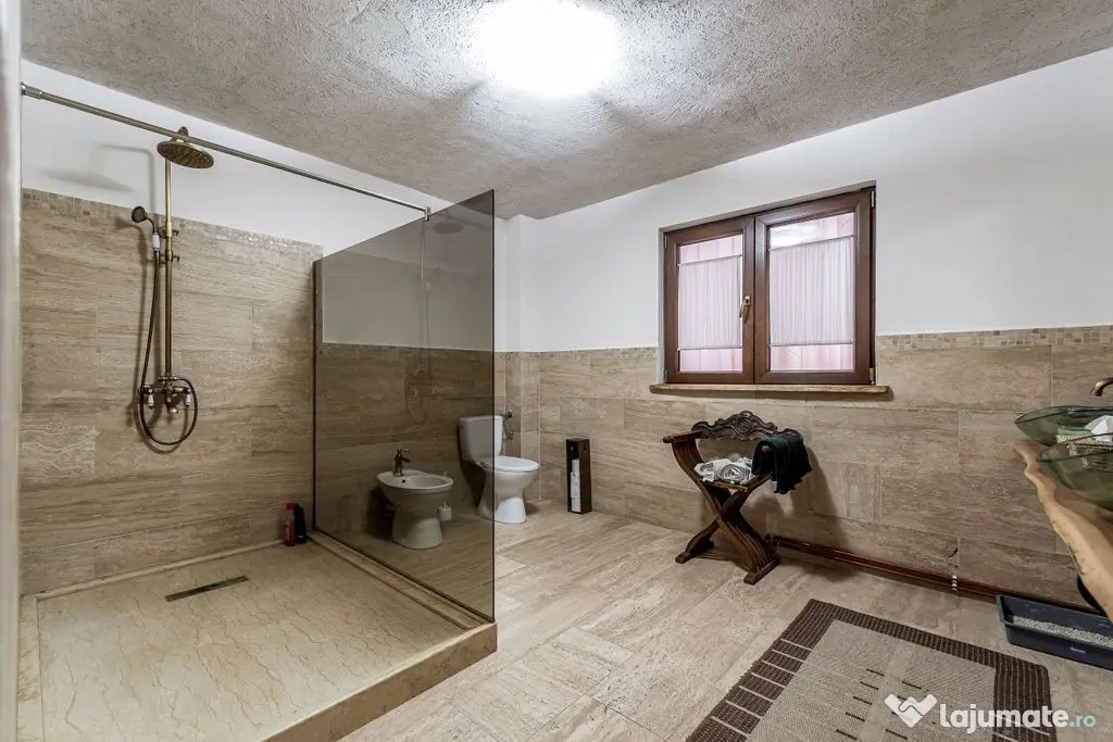 ???????? Toscana de lângă Arad | Vilă cu 12.000 mp